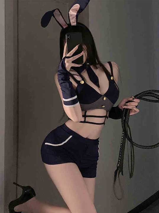 bunny-cosplay-police-suit-4 bunny cosplay costumes