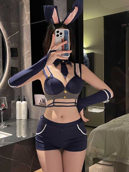 bunny-cosplay-police-suit-5 bunny cosplay costumes