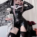 gothic-nun-suit-5 hot cosplay nun costumes