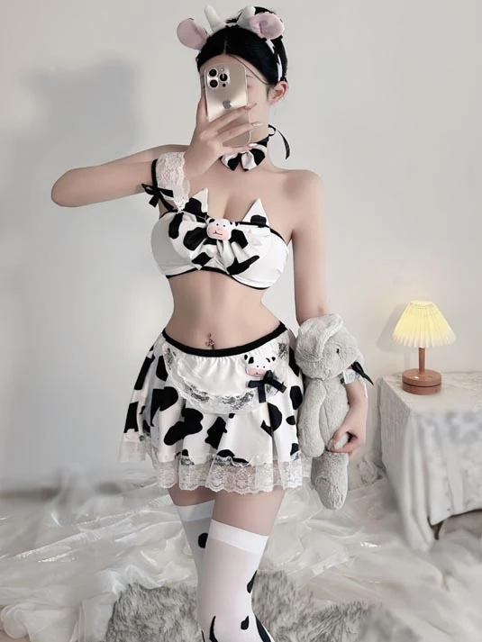 cute-cow-cosplay-costumes-2 costume and cosplay