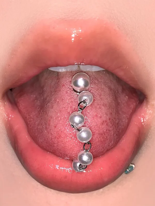 Body-Jewellery-pearls-chain-Tongue-Stud-1 body piercing jewellery