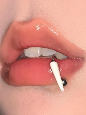 Lip-Piercing-Jewellery-Fang-Circular-Barbell-1 body piercing jewellery