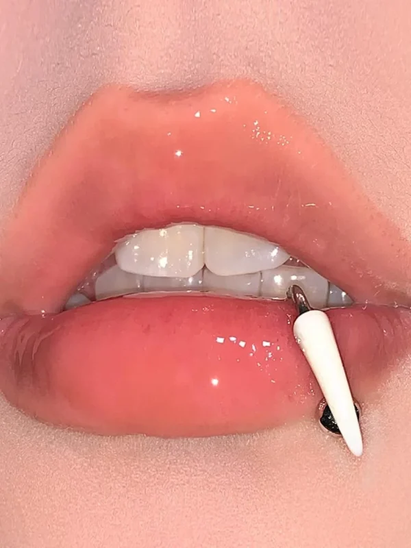 Lip-Piercing-Jewellery-Fang-Circular-Barbell-4 body piercing jewellery