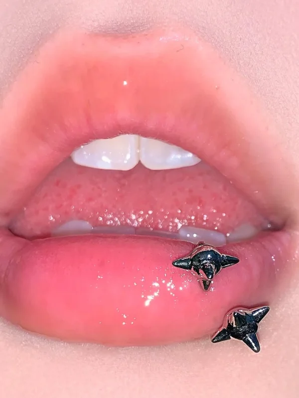 Lip-Piercing-Jewellery-Gothic-Circular-Barbell-2 body piercing jewellery