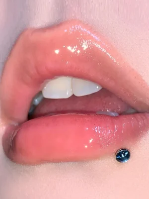 Piercing-Jewellery-Magic-Bulb-Lip-Stud-1 lip piercing studs