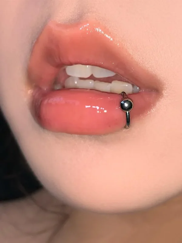 body-jewellery-simple-titanium-lip-piercing-rings-2 piercing jewelry