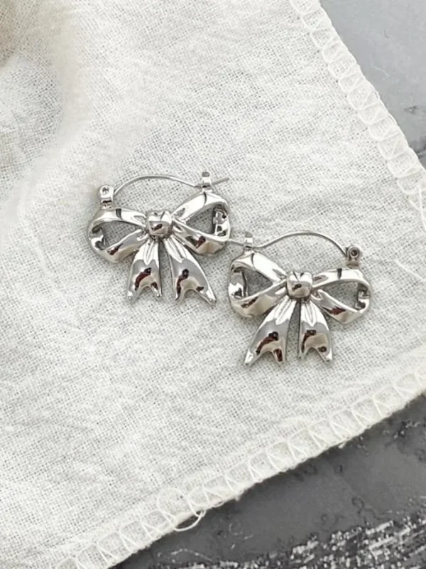 cute-earrings-sliver-bow-3 sliver hoop earrings