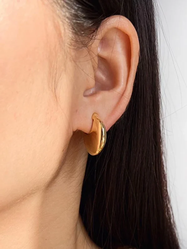ear-piercing-jewelry-basic-frisbee-ear-studs-1 gold earrings