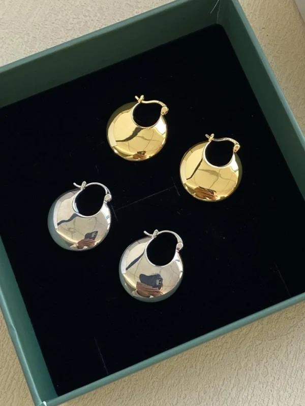 ear-piercing-jewelry-basic-frisbee-ear-studs-4 gold earrings