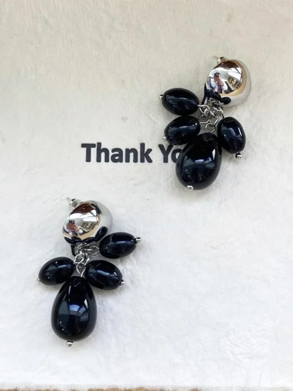ear-piercing-jewelry-black-4-agate-ear-studs-3 vintage earrings