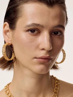 gold earrings