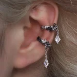 ear-piercing-jewelry-crow's-tears-ear-stud-1 ear jewellery