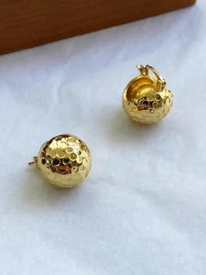 gold earrings