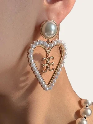 ear-piercing-jewelry-pearl-heart-ear-studs-1 pearl earrings