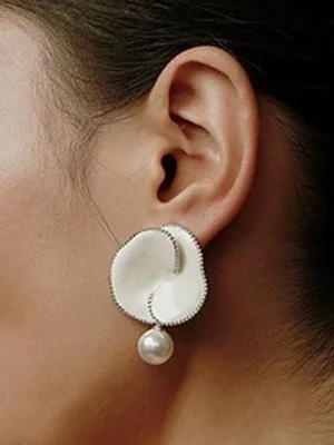 ear-piercing-jewelry-plum-flowere-ear-studs-1 pearl earrings