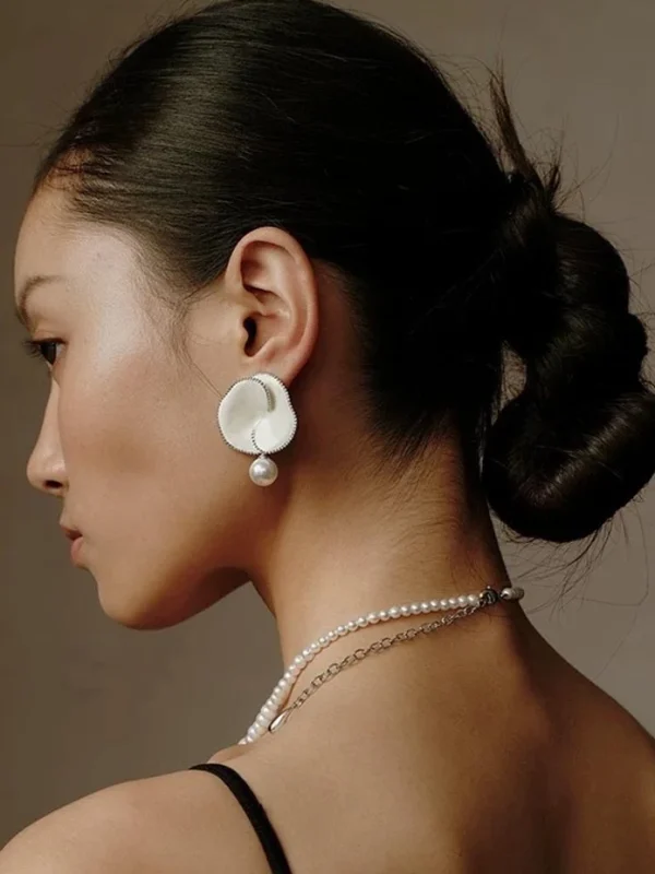 ear-piercing-jewelry-plum-flowere-ear-studs-3 pearl earrings