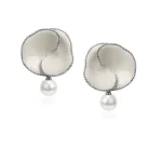 ear-piercing-jewelry-plum-flowere-ear-studs-5 pearl earrings