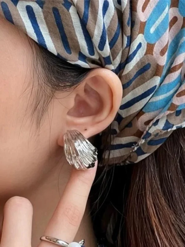 ear-piercing-jewelry-shell-shape-ear-stud-2 sliver earrings