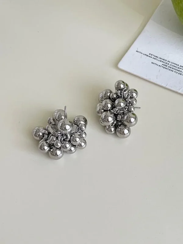 ear-piercing-jewelry-sliver-grape-leaf-ear-stud-3 ear jewellery