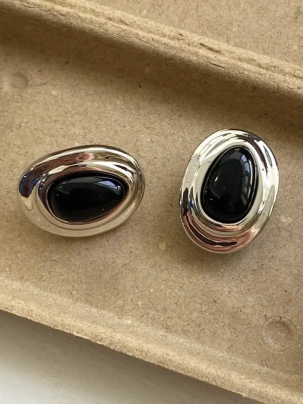 ear-piercing-jewelry-sliver-obsidian-ear-studs-4 vintage earrings