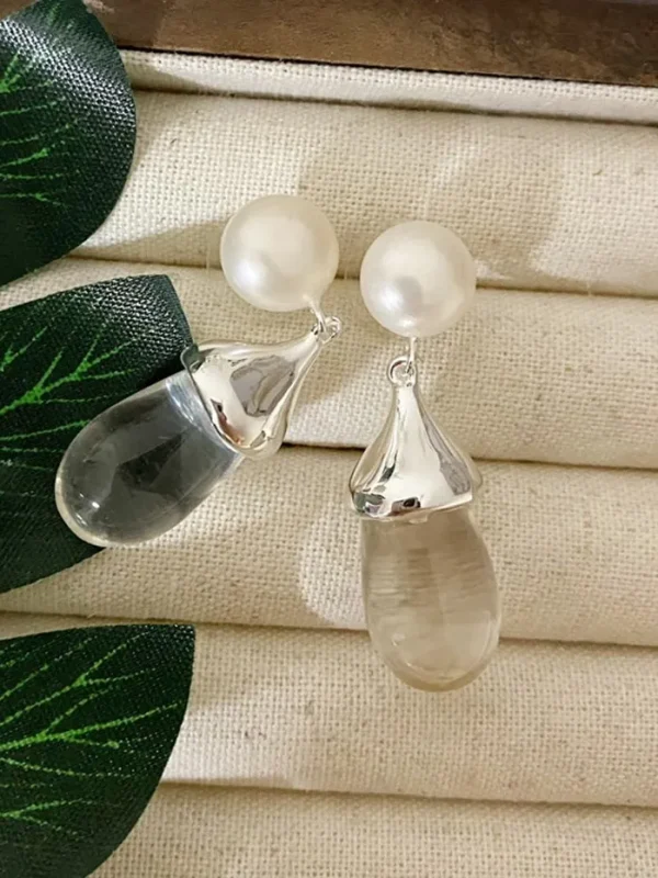 ear-piercing-jewelry-transparent-crystal-ear-stud-2 crystal earrings