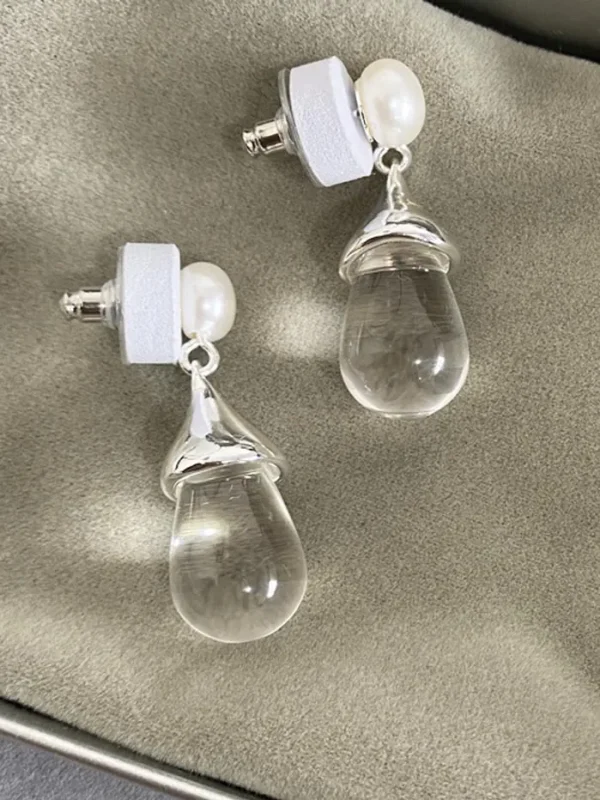 ear-piercing-jewelry-transparent-crystal-ear-stud-3 crystal earrings