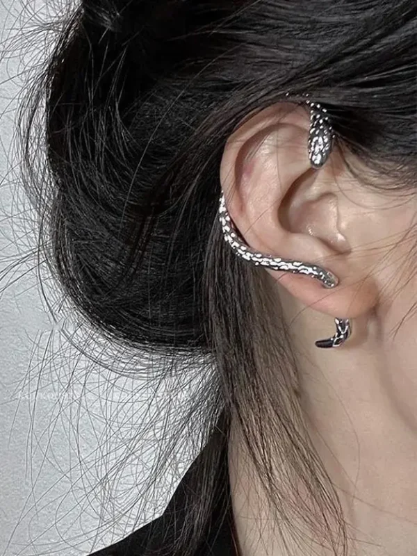 ear-piercing-jewelry-twisted-snake-ear-ring-3 ear jewellery