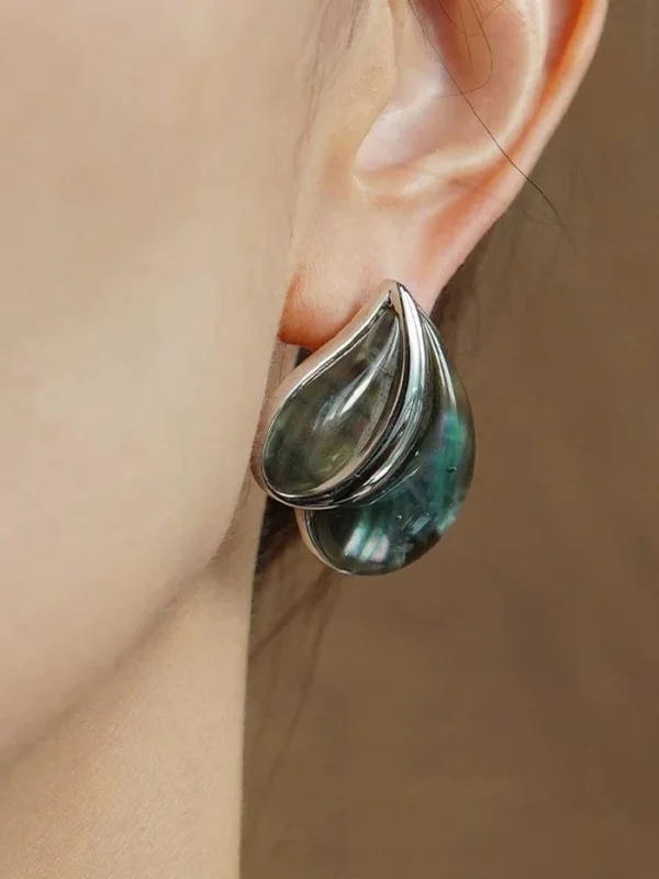 ear-piercing-jewelry-unique-shell-ear-studs-1 sliver earrings
