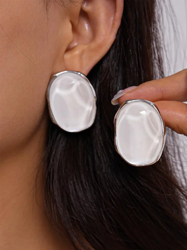 ear-piercing-jewelry-white-resin-ear-studs-2 vintage earrings