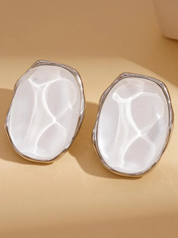 ear-piercing-jewelry-white-resin-ear-studs-3 vintage earrings