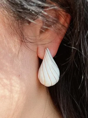 ear-piercing-jewelry-white-shell-ear-studs-1 vintage earrings