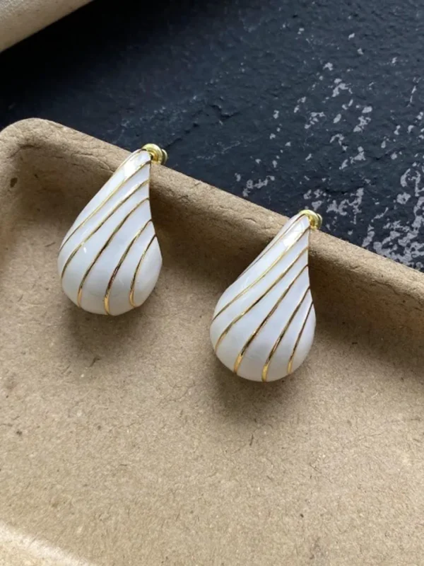 ear-piercing-jewelry-white-shell-ear-studs-3 vintage earrings