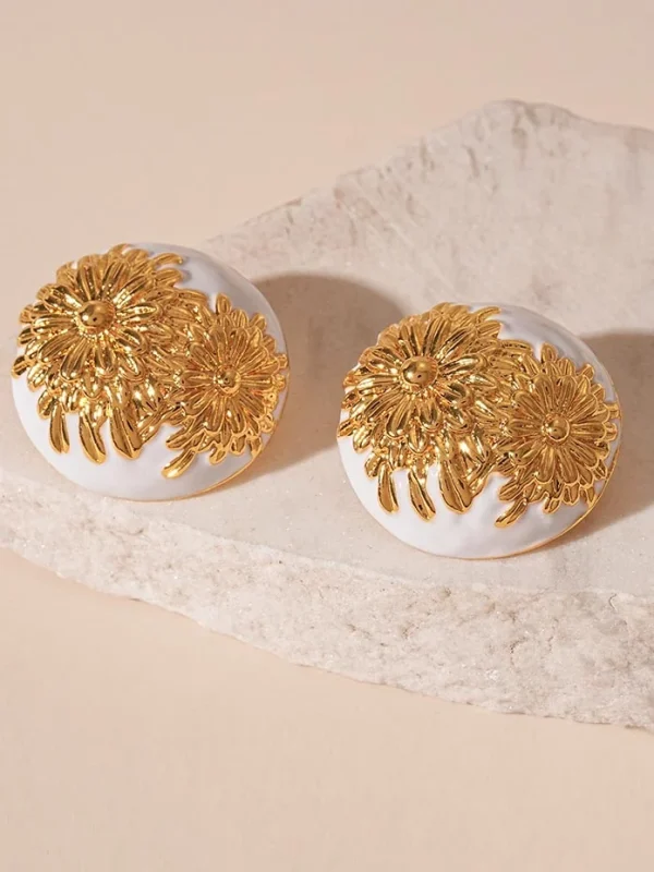 fashion-earrings-relief-daisy-patteren-4 vintage earrings