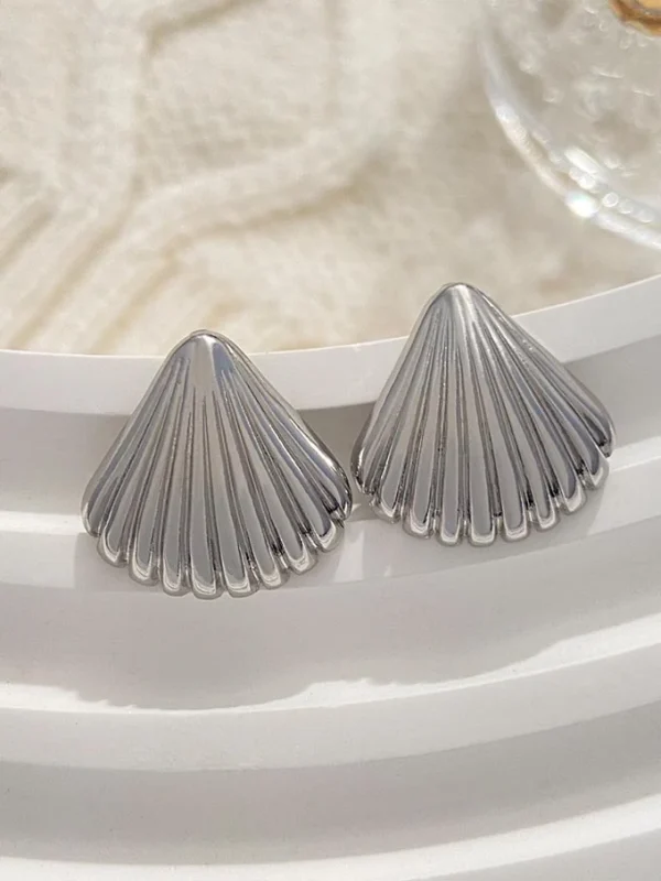 gold-earrings-cute-shell-shaped-3 cute earrings