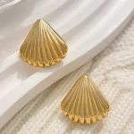 gold-earrings-cute-shell-shaped-4 cute earrings