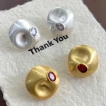 gold-earrings-diamond-decoration-4 gold ear studs