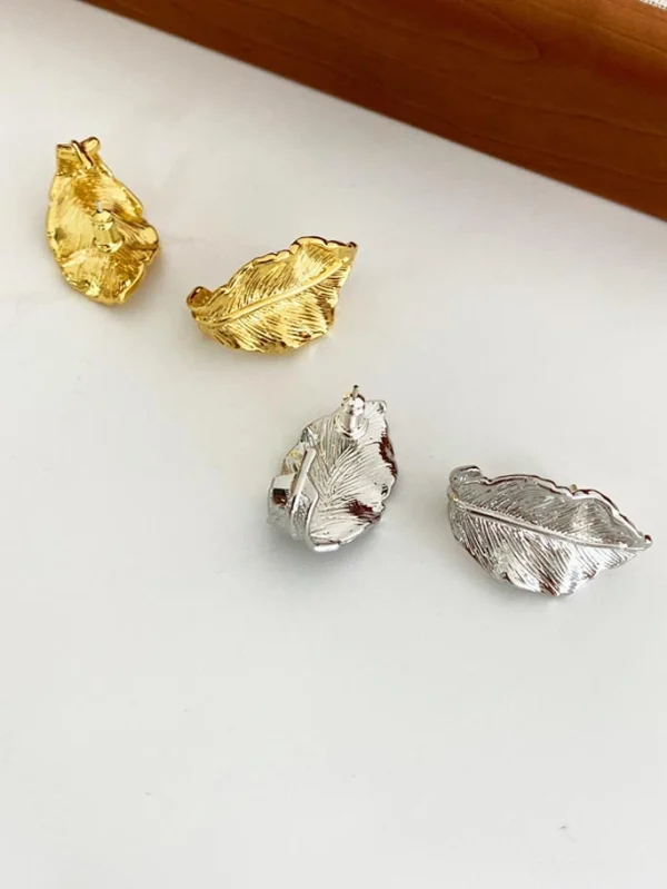 gold-earrings-leaf-shape-5 basic earrings