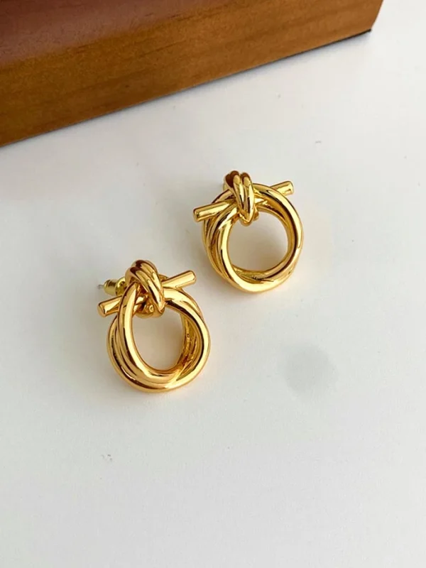 gold-hoop-earrings-circle-knot-3 gold hoop earrings