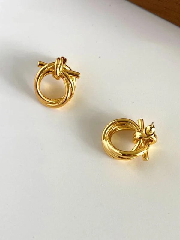 gold-hoop-earrings-circle-knot-4 gold hoop earrings
