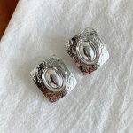 golf-earrings-rectangle-unique-texture-3 basic earrings