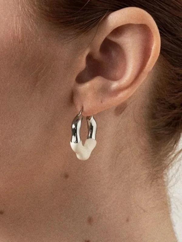 hoop-earrings-irregular-circle-shape-1 hoop ear studs