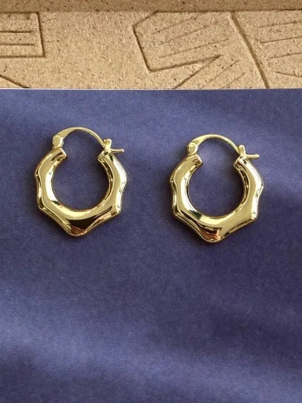 hoop-earrings-irregular-circle-shape-5 hoop ear studs