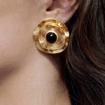 retro-earrings-black-agate-flying-saucer-1 gold earrings