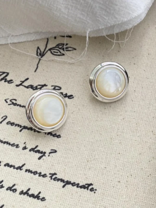 retro-white-fritillary-earrings-4 sliver earrings