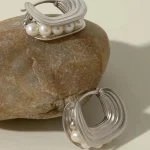 sliver-earrings-middle-pearls-design-3 pearl earrings