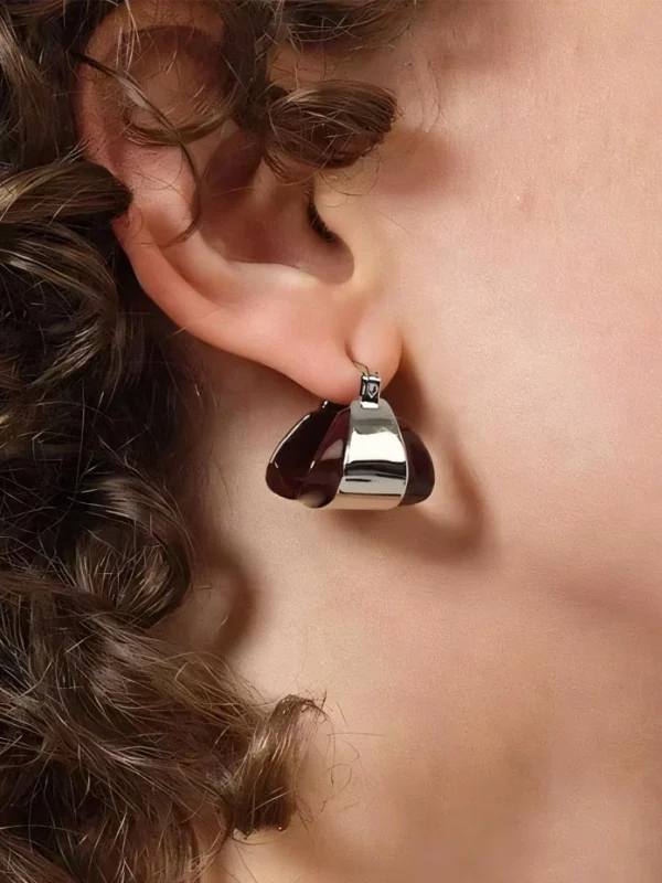 vintage-earrings-triangle-hoop-design-3 vintage earrings