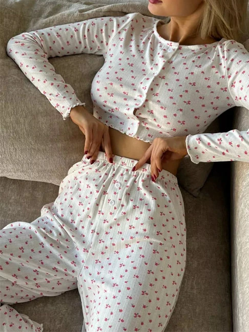 cotton-sleepwear-long-sleeve-flowers-set-6 womens loungewear