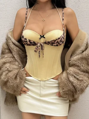 light-yellow-corset-top-4 club outfit