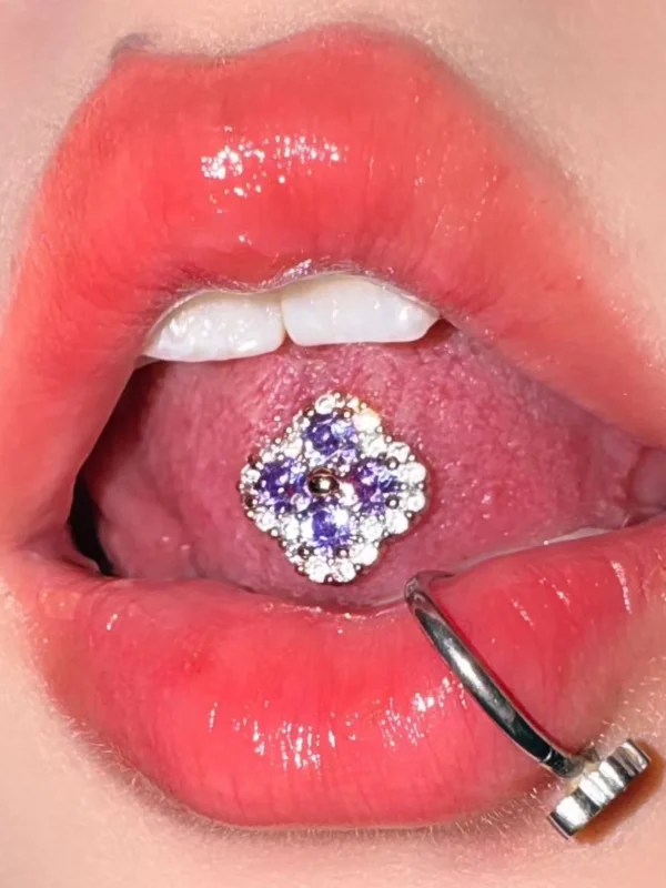 body-jeweller-flower-tongue-stud-1 colorful diamond four leaf clover flower design tongue stud model shot