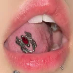 body-jewellery-spider-tongue-stud-1 Spider shaped tongue stud model shot - Bubbleoo body jewelry